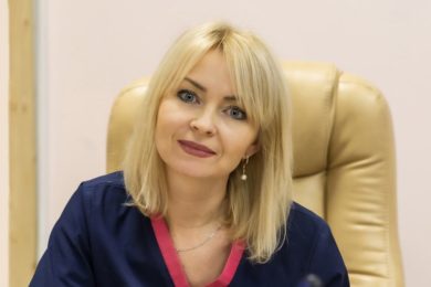 Dr. Trisco Kristina