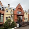 Cum să alegeți o clinică de maternitate surogat: criterii esențiale pentru viitorii părinți